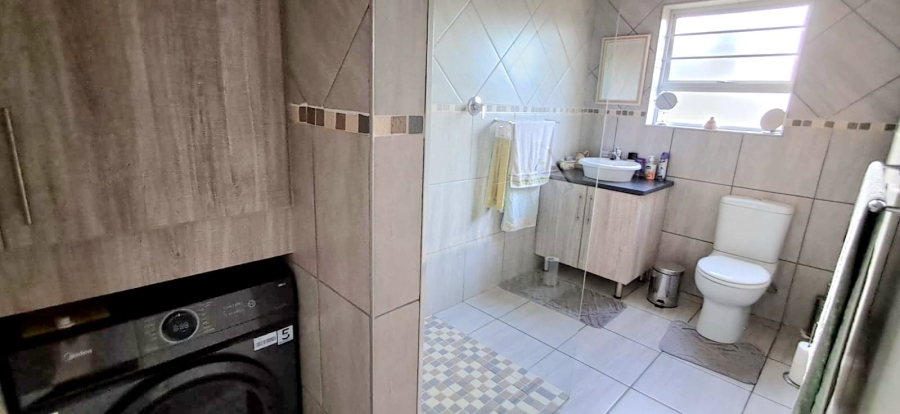 2 Bedroom Property for Sale in Bothasrus Eastern Cape
